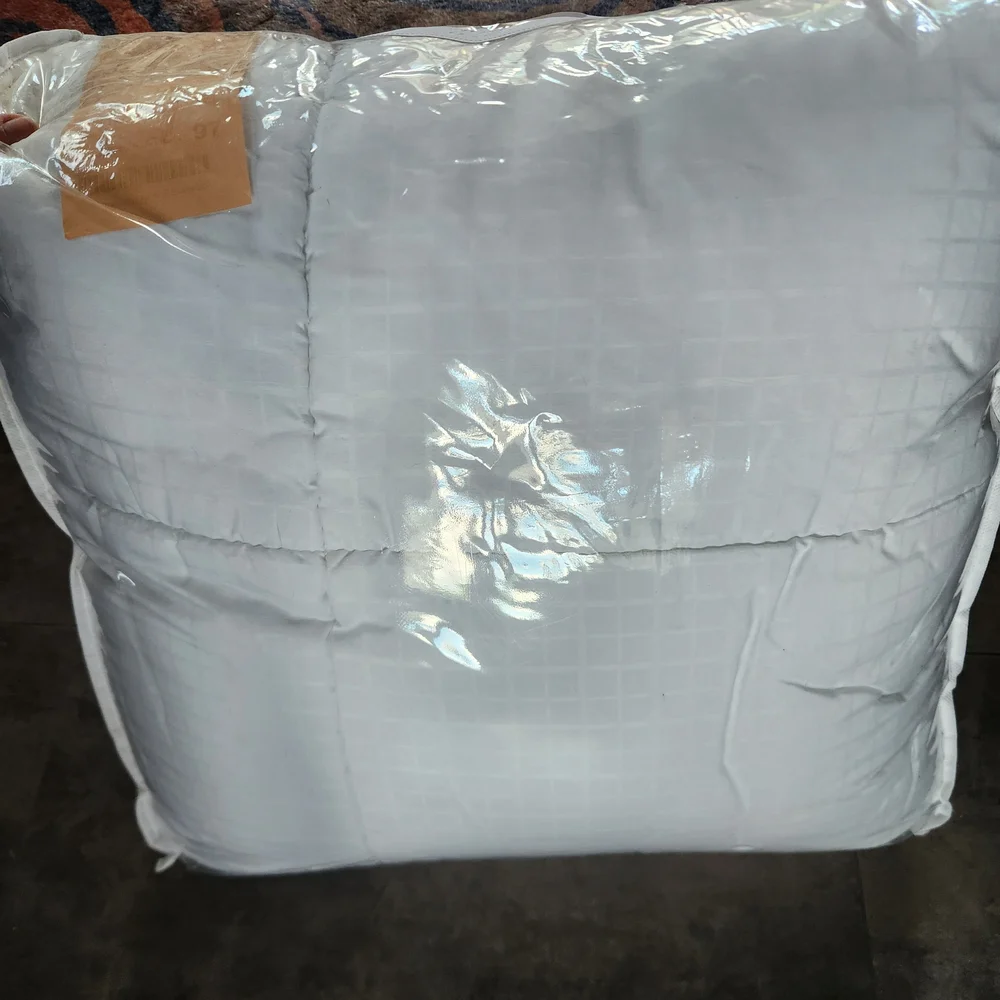 Luxurious White Quilted Comforter
